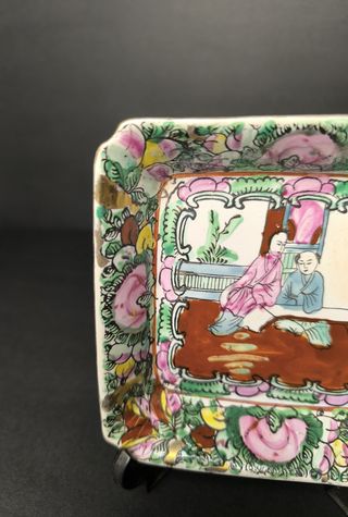 2 Cinzeiros Figuras Orientais Porcelana China