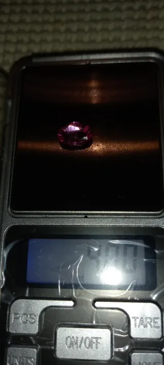 Zaffiro creato in laboratorio