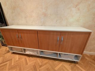 Aparador madera y tela