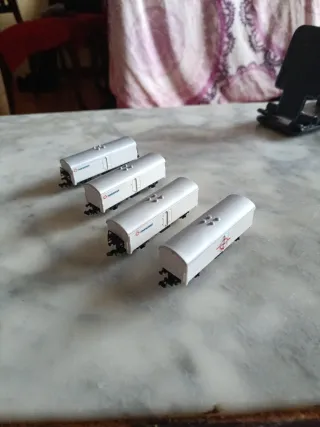 4 Vagones Frigoríficos Escala N