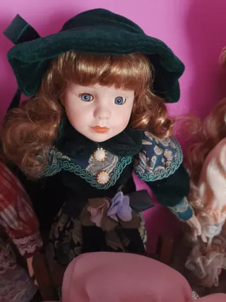 Muñeca porcelana antigua 30€ cada una