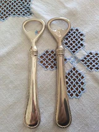2 Apribottiglie Vintage Silverplated