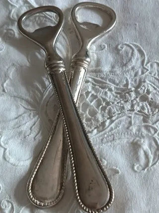 2 Apribottiglie Vintage Silverplated