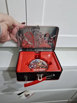 Estuche Los Vengadores Marvel