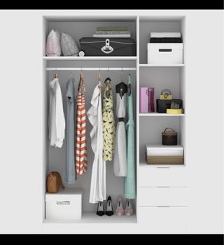 Armario blanco grande con cajones