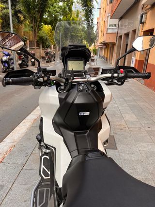 HONDA XADV 2019 MUY CUIDADA Y POCOS KM