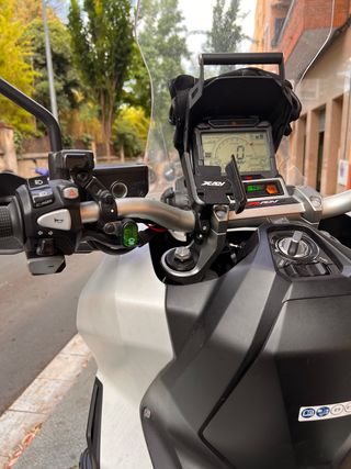 HONDA XADV 2019 MUY CUIDADA Y POCOS KM