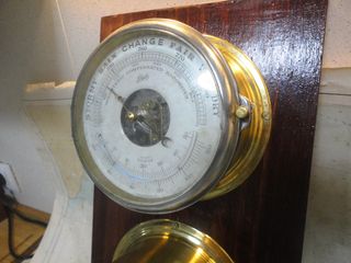 Reloj y Barómetro de Barco Alemán