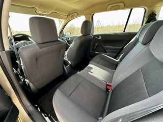 Renault Megane 2007, 1.6, pegatina C