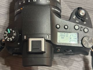 Cámara Sony RX10 III Negra