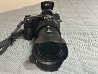 Cámara Sony RX10 III Negra