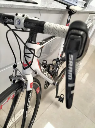 Bicicleta Kuota Kharma Carbono Sram Force
