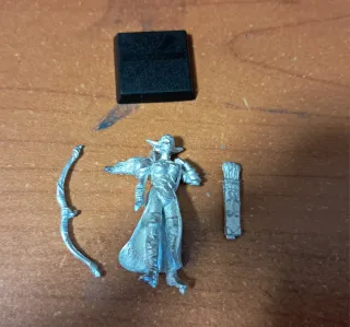 Exploradora Elfa Warhammer D&D