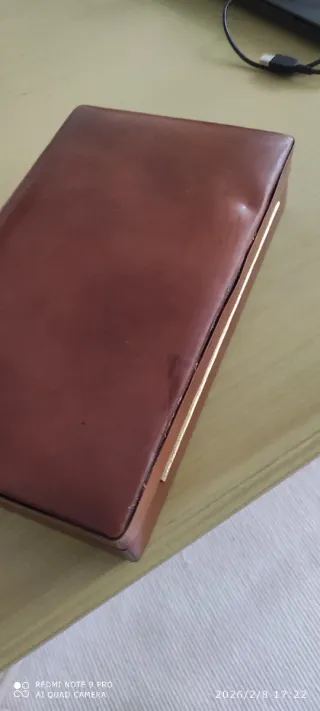 Caja de cigarros y puros madera y polipiel