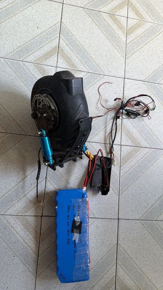 Pantalla y Batería Patinete Eléctrico motor 500w