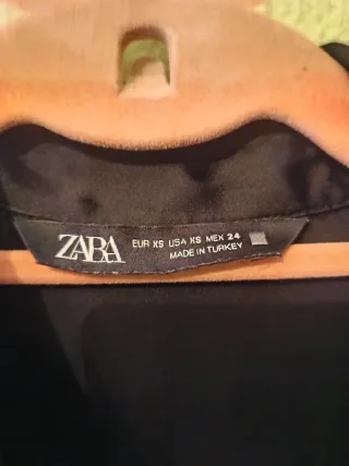 Blusa Zara Raso Negra