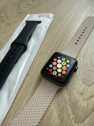 Apple Watch serie 3 Beige y Negro