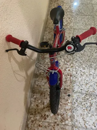 Bici Spiderman Roja y Azul
