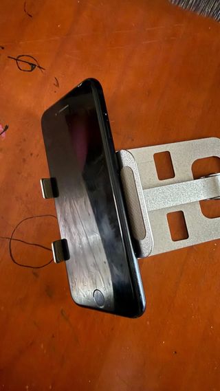 iPhone SE 3 (128GB) – bien estado iPhone SE