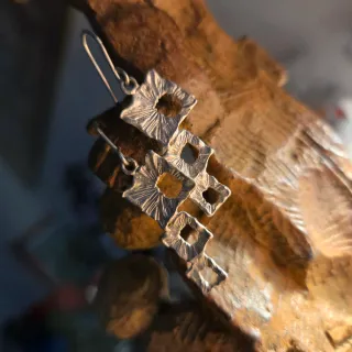 Pendientes artesanales en plata de ley