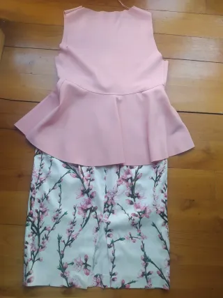 Conjunto Top Peplum y Falda Estampada