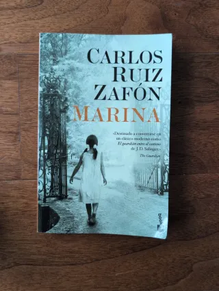 Marina (Spanish Edition)