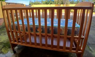 Cuna de bebé madera pino
