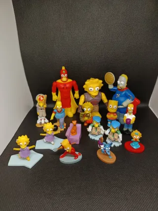 Lote DVDs, y figuras de Los Simpson