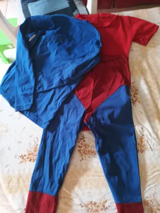 Disfraz Zorro y Spiderman