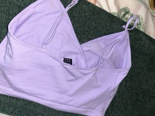 Top sportivo lilla