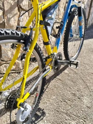 Bicicleta Rockrider 2.0 Azul/Amarillo