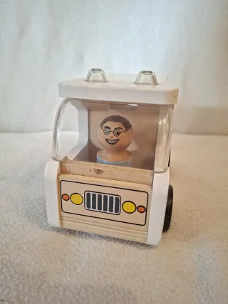 Ambulancia de madera