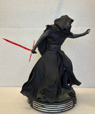 Estatua Kylo Ren Premium Format Exclusive Sideshow