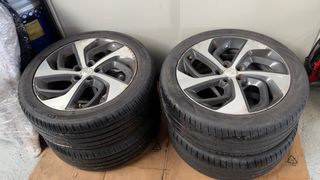 Llantas y Cubiertas Tucson 245/45 R19