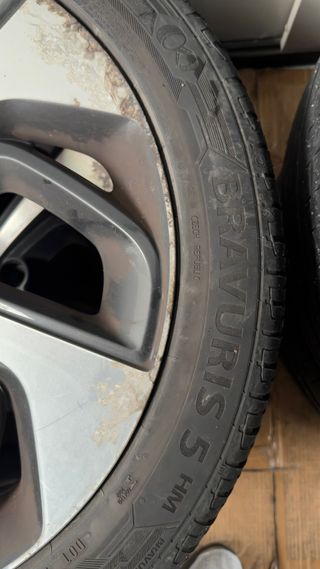 Llantas y Cubiertas Tucson 245/45 R19