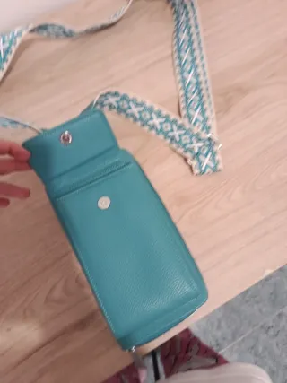 Bolso móvil y cartera.