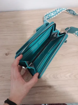 Bolso móvil y cartera.