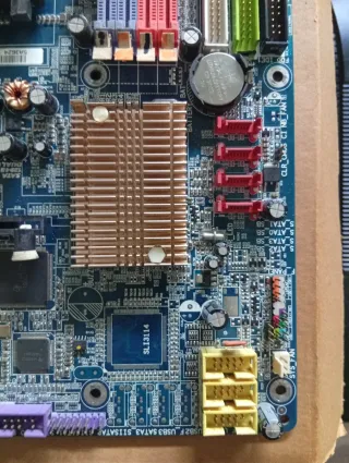 Placa Base Gigabyte GA-K8NF-9