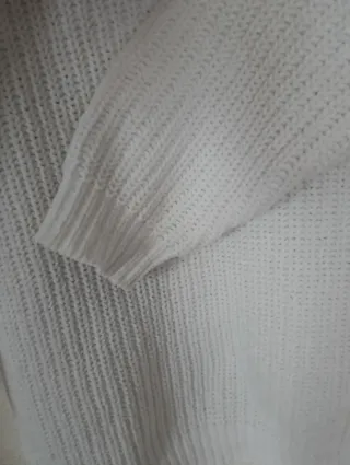 Jersey Bershka Chenilla Blanco Talla XL