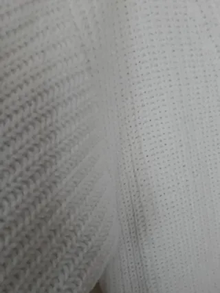 Jersey Bershka Chenilla Blanco Talla XL