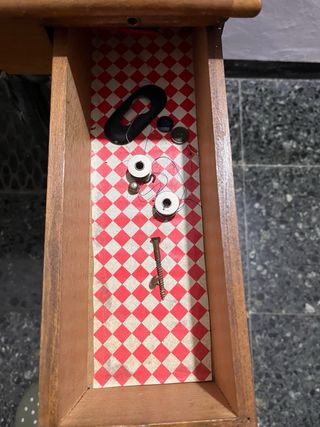 Máquina de coser antigua Alfa