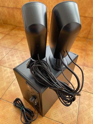 Altavoces Logitech X-230 2.1