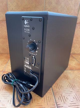 Altavoces Logitech X-230 2.1