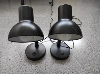 2 Lámparas de Mesa Negras con bombillas