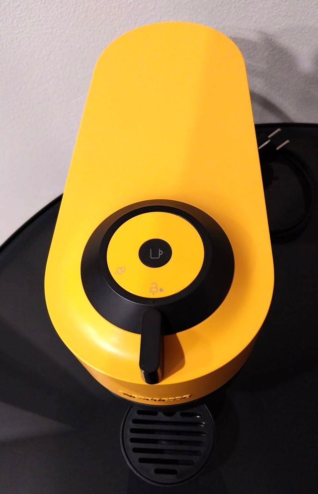 Cafetera Nespresso Vertuo Pop Centrifusion