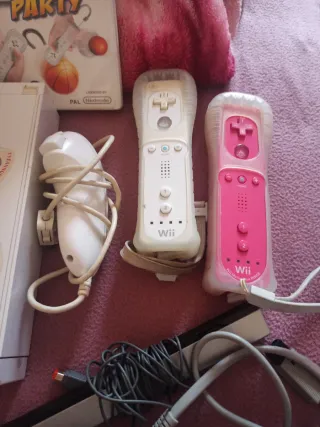 Consola Nintendo Wii + Juegos y Accesorios