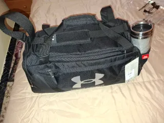 Bolsa de deporte Under Armour negra