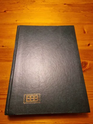 Lote 2 álbumes sellos Edelweis 32 hojas