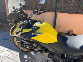 Suzuki Vstrom 650 XT Adventure Moto