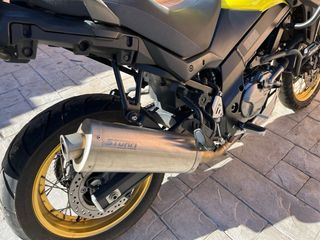 Suzuki Vstrom 650 XT Adventure Moto